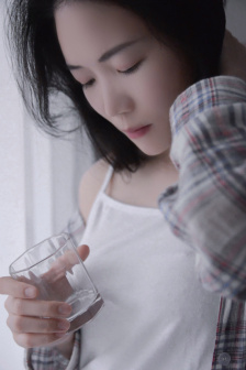 只想爱